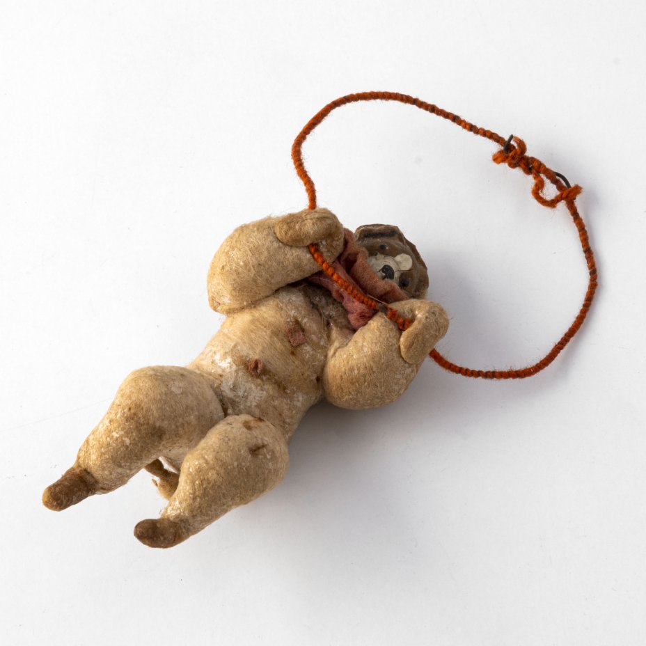 Игрушка ёлочная "Цирковая собачка", вата, мастика, клейстер, роспись, СССР, 1930-1940 гг.