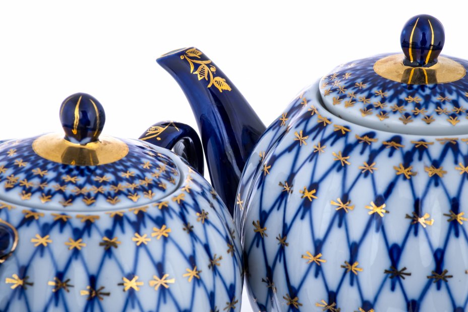 Чайный сервиз на 6 персон "Кобальтовая сетка" (22 предмета), фарфор, роспись, золочение, Ленинградский фарфоровый завод ("ЛФЗ"), СССР, 1970-1990 гг.